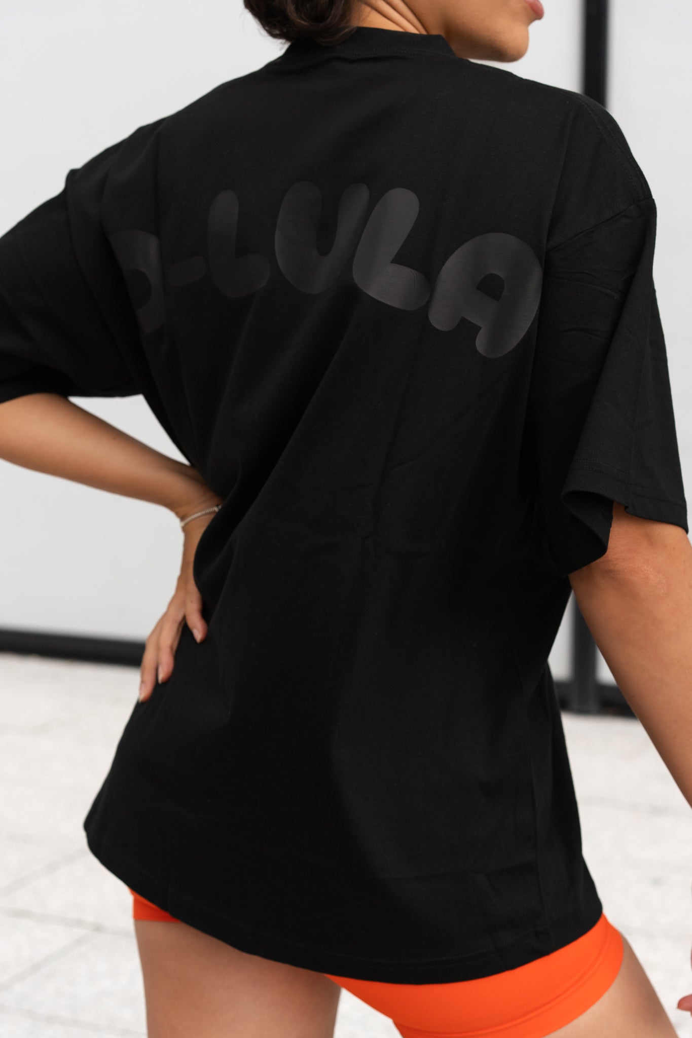 T-SHIRT