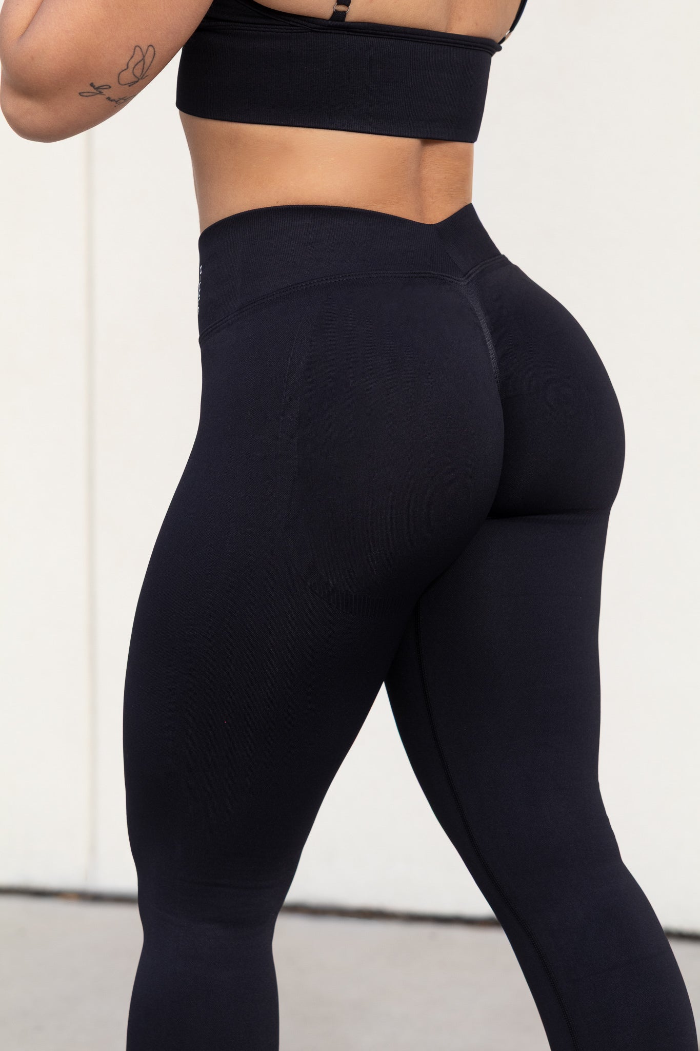 CURVE LEGGINGS