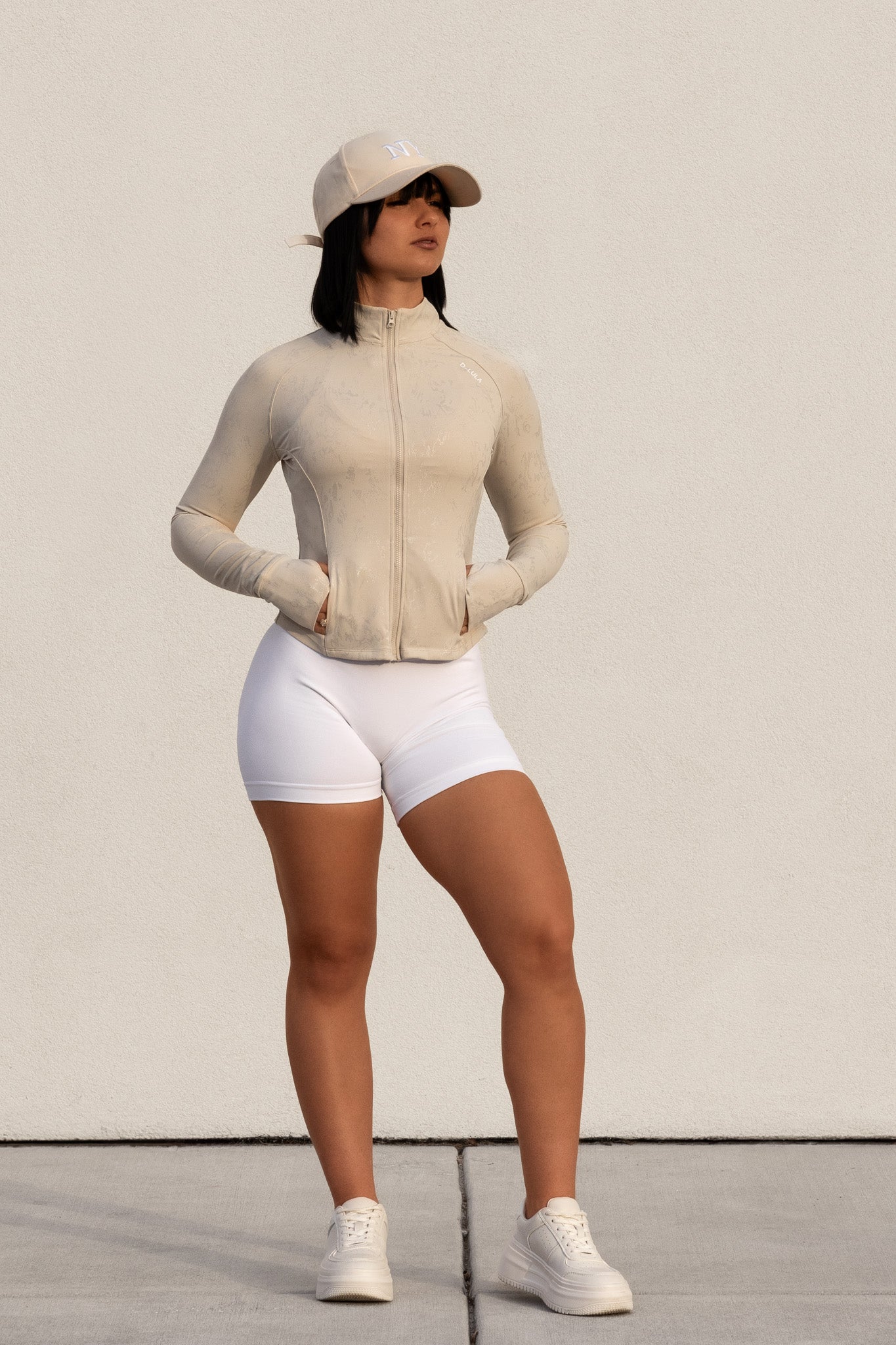 GLOW ZIP-UP JACKET