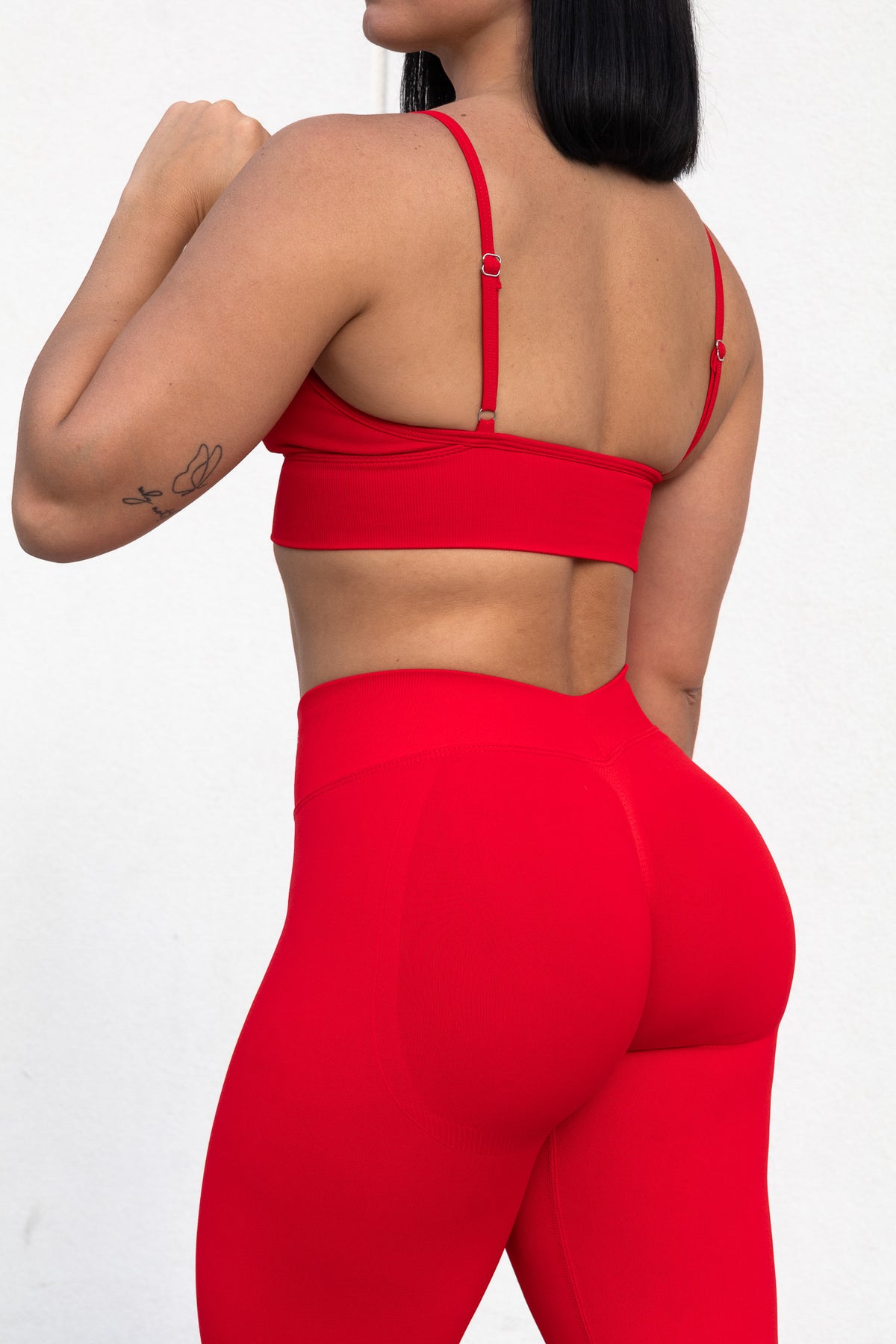 CURVE SPORTS BRA in red, image 2