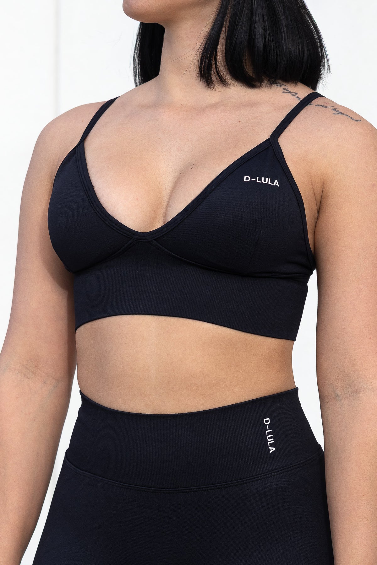 CURVE SPORTS BRA in black, image 2