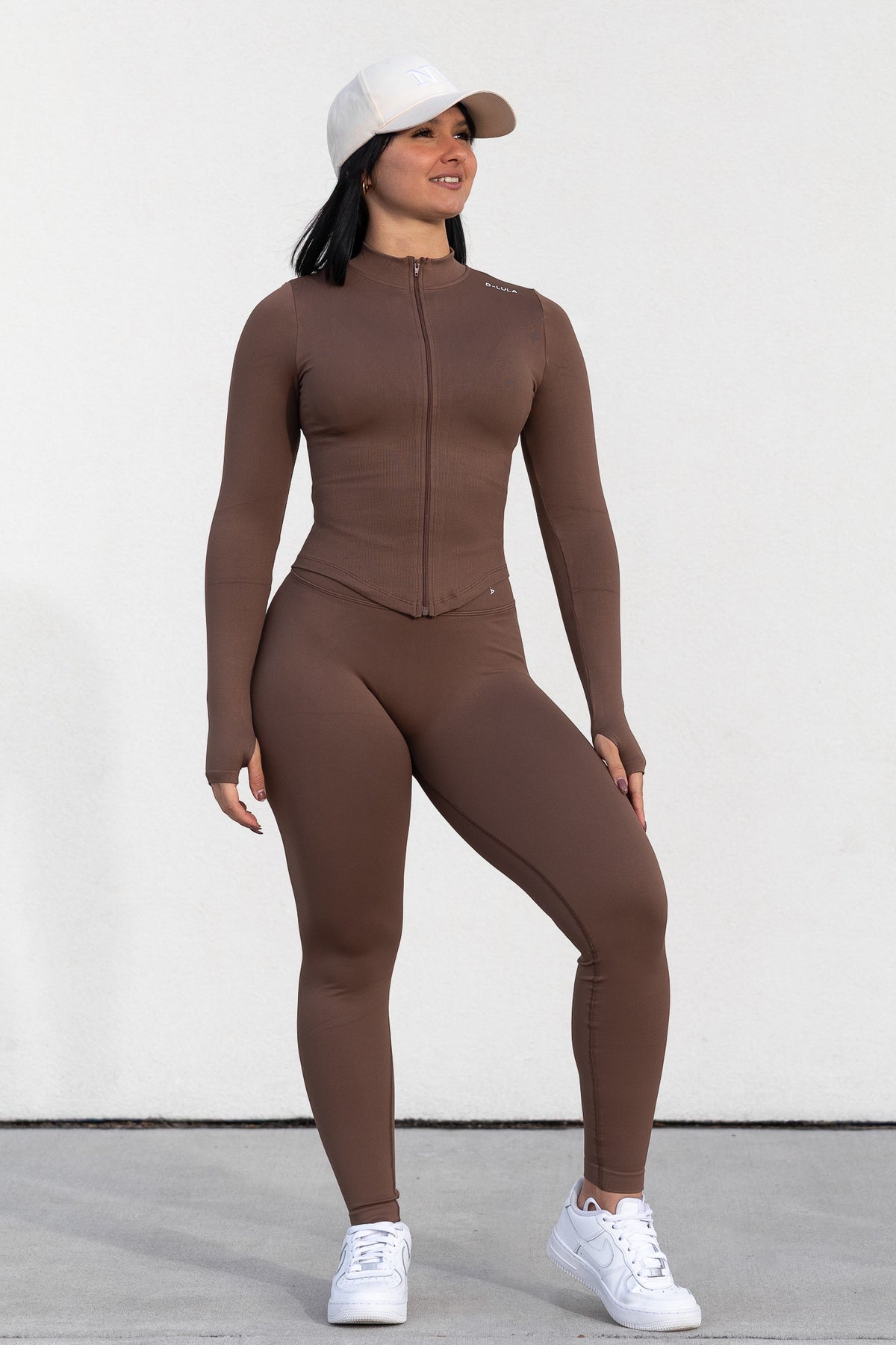 CURVE JACKET in brown, image 3