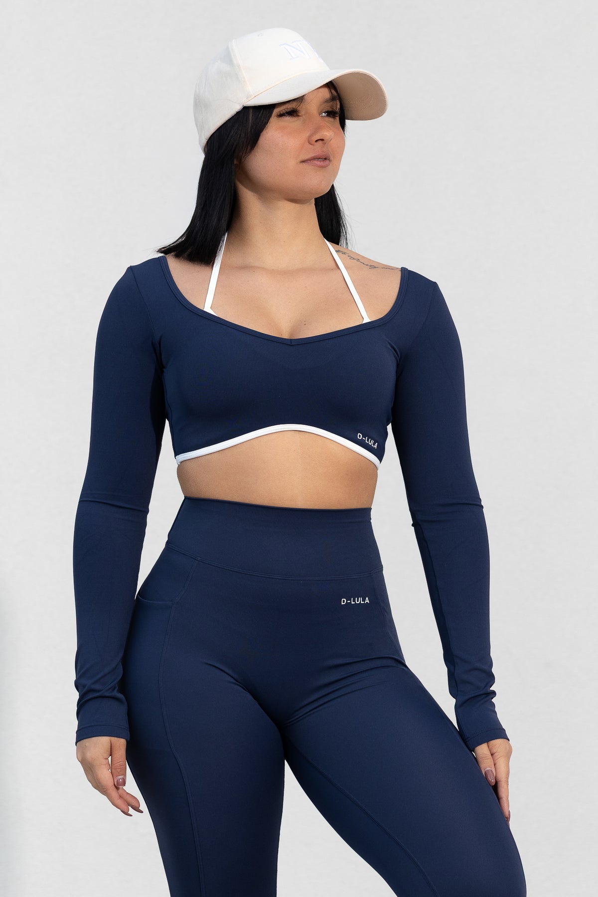 ESSENTIAL CROP TOP in blue