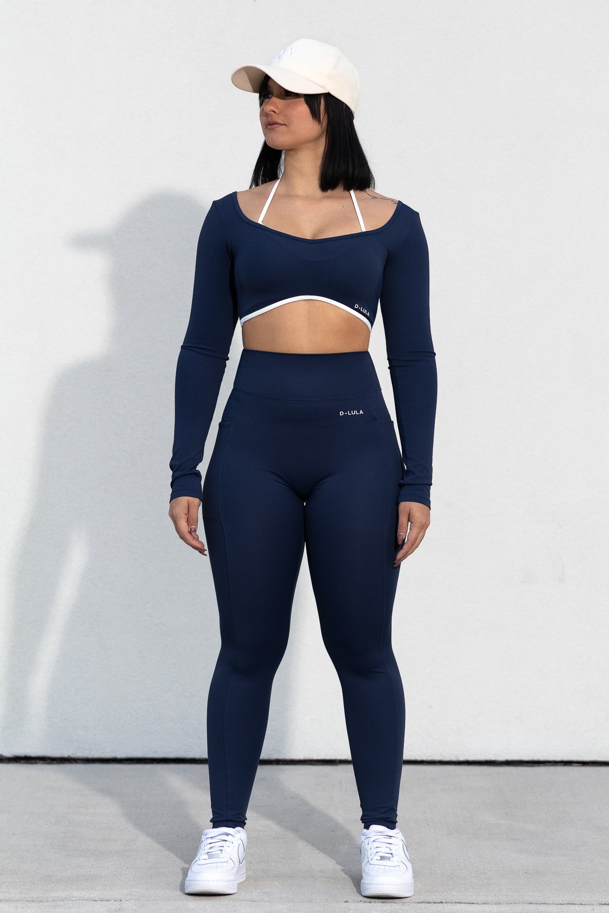 ESSENTIAL CROP TOP in blue, image 3