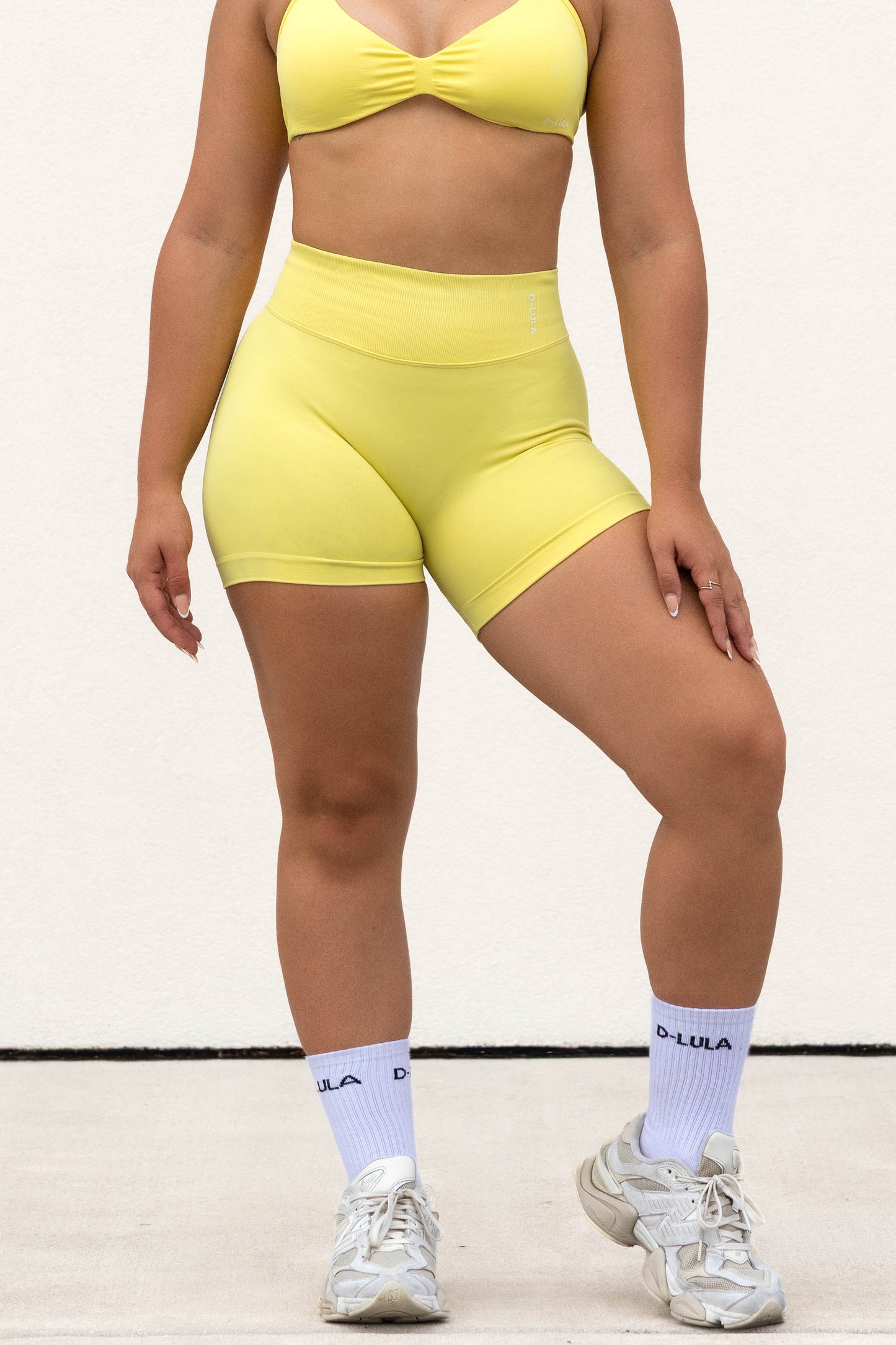 SHAPE SHORTS