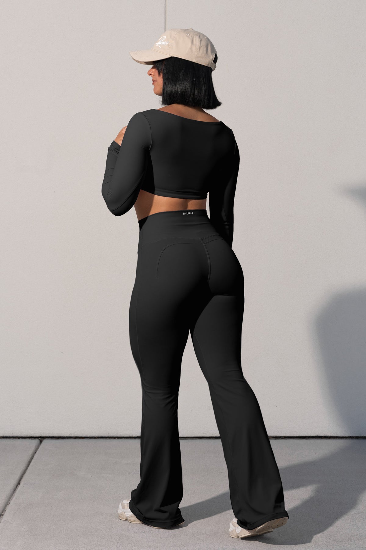 LUXE MOTION LS CROP TOP in black, image 4