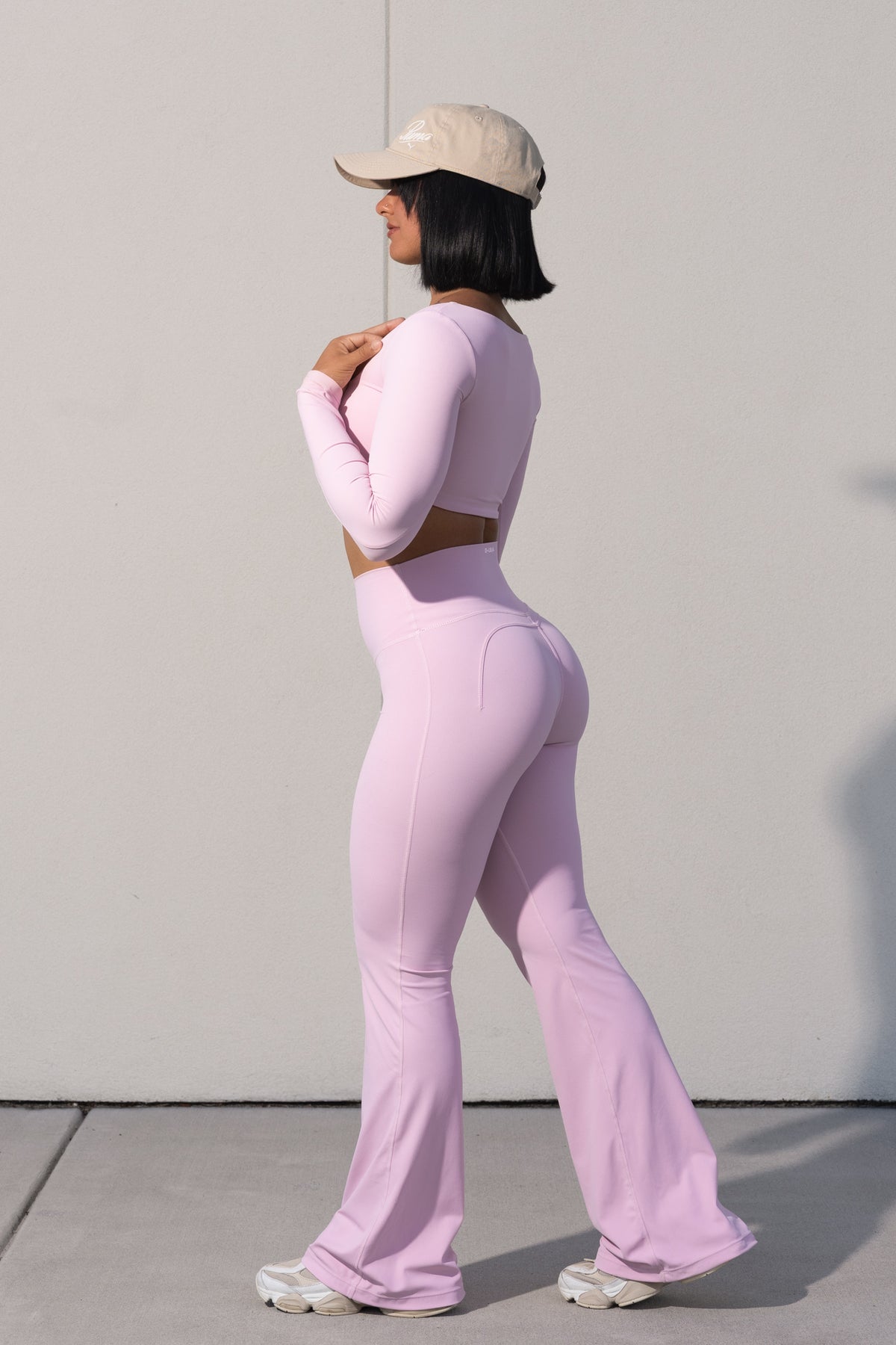 LUXE MOTION FLARE LEGGINGS in pink, image 5