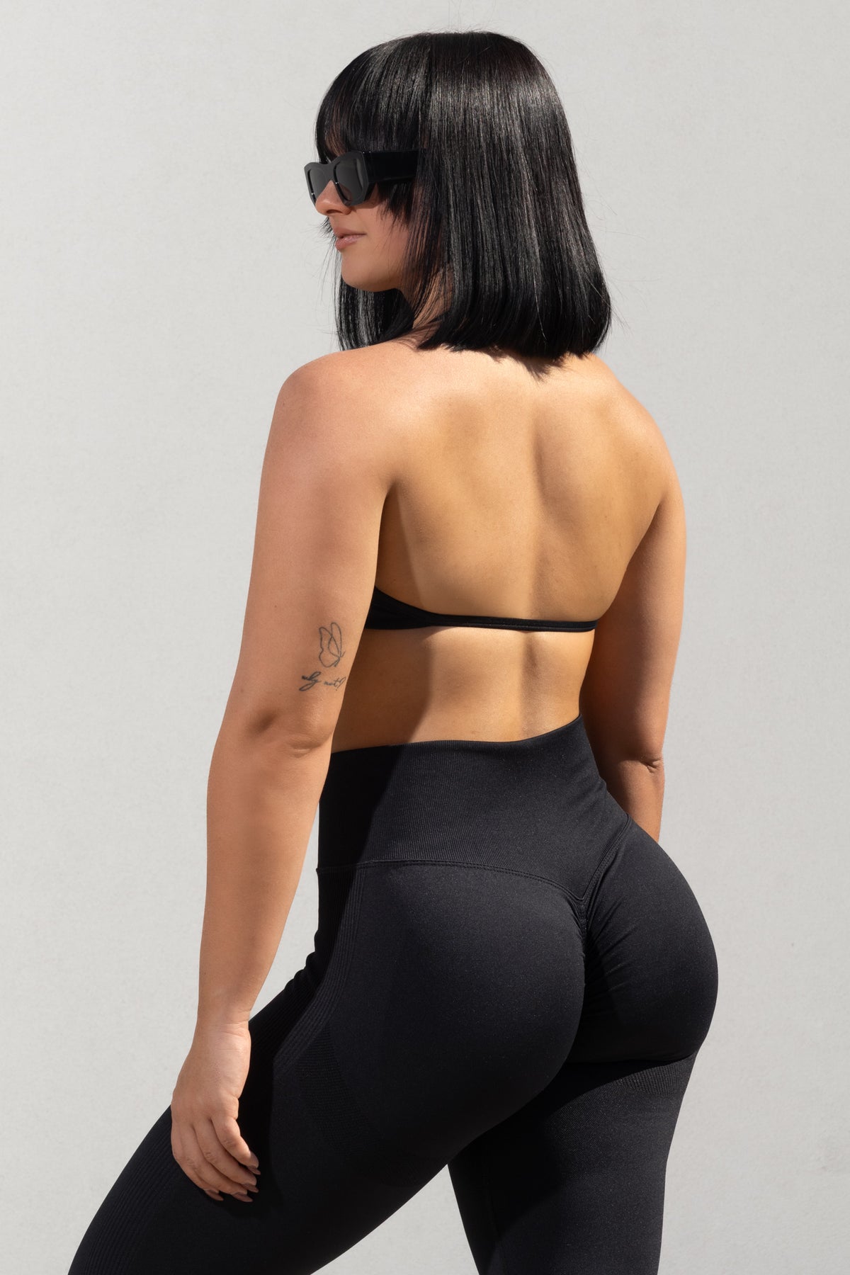 SHAPE MINI SPORTS BRA in black, image 3