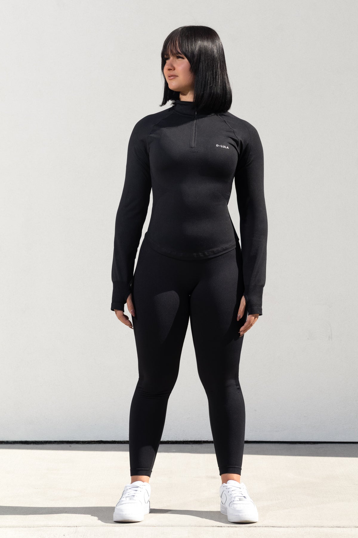 SHAPE HALF ZIP-UP in black, image 4