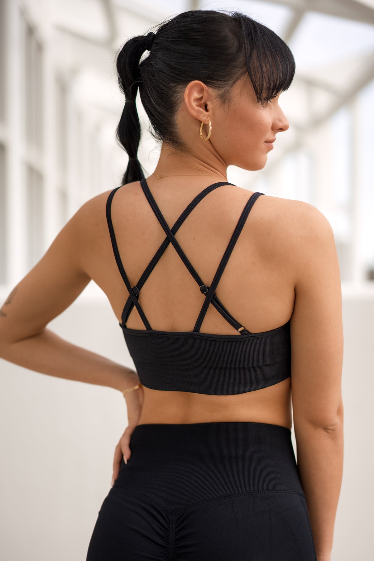 DEFINE SPORTS BRA in black, image 2