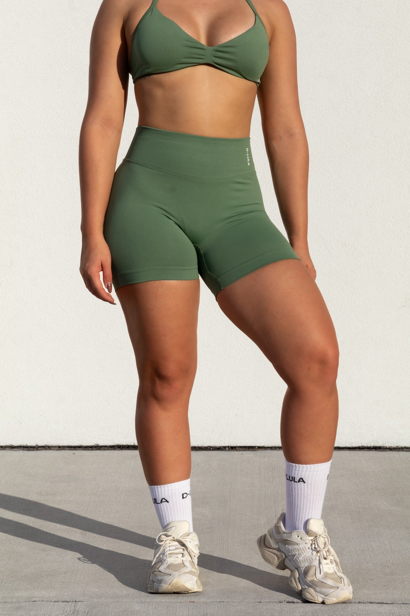 SHAPE SHORTS