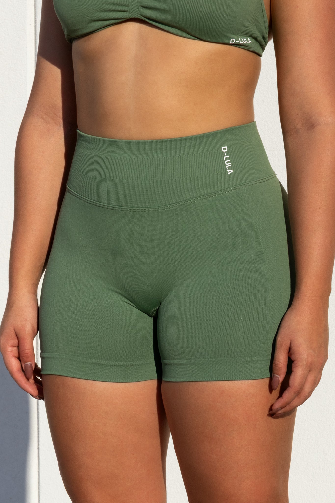 SHAPE SHORTS