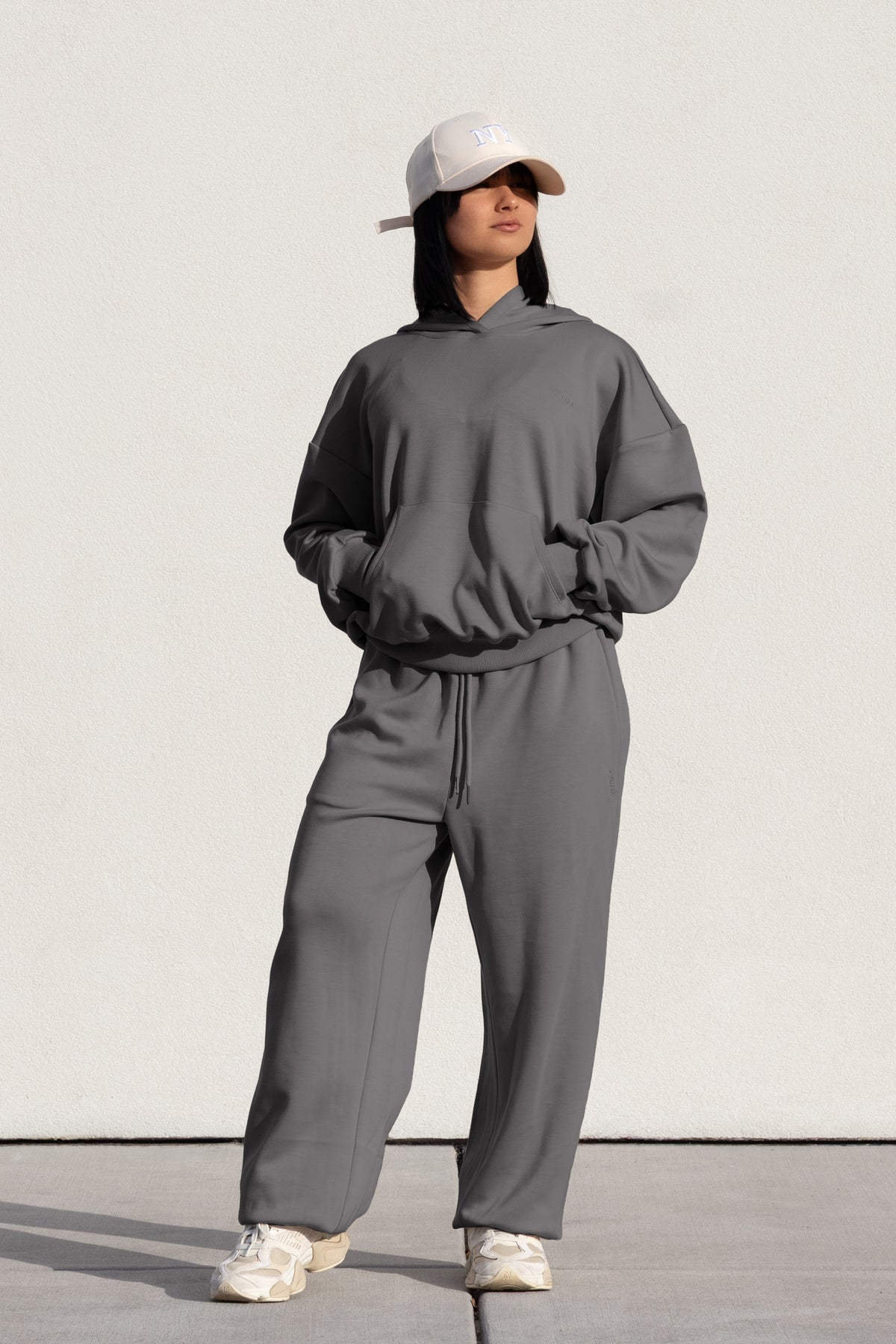 CLOUDFIT HOODIE in gray, image 4