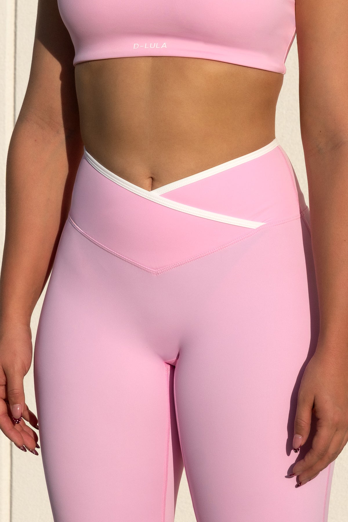 LINE FLARE LEGGINGS in pink, image 7