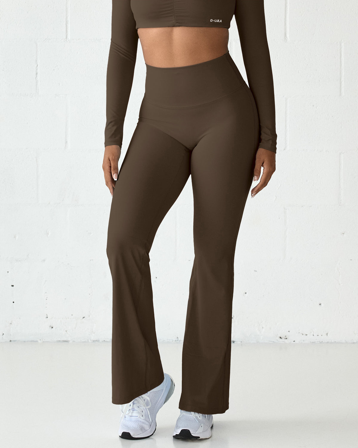 Luxe Motion Flare Leggings in Espresso, front view