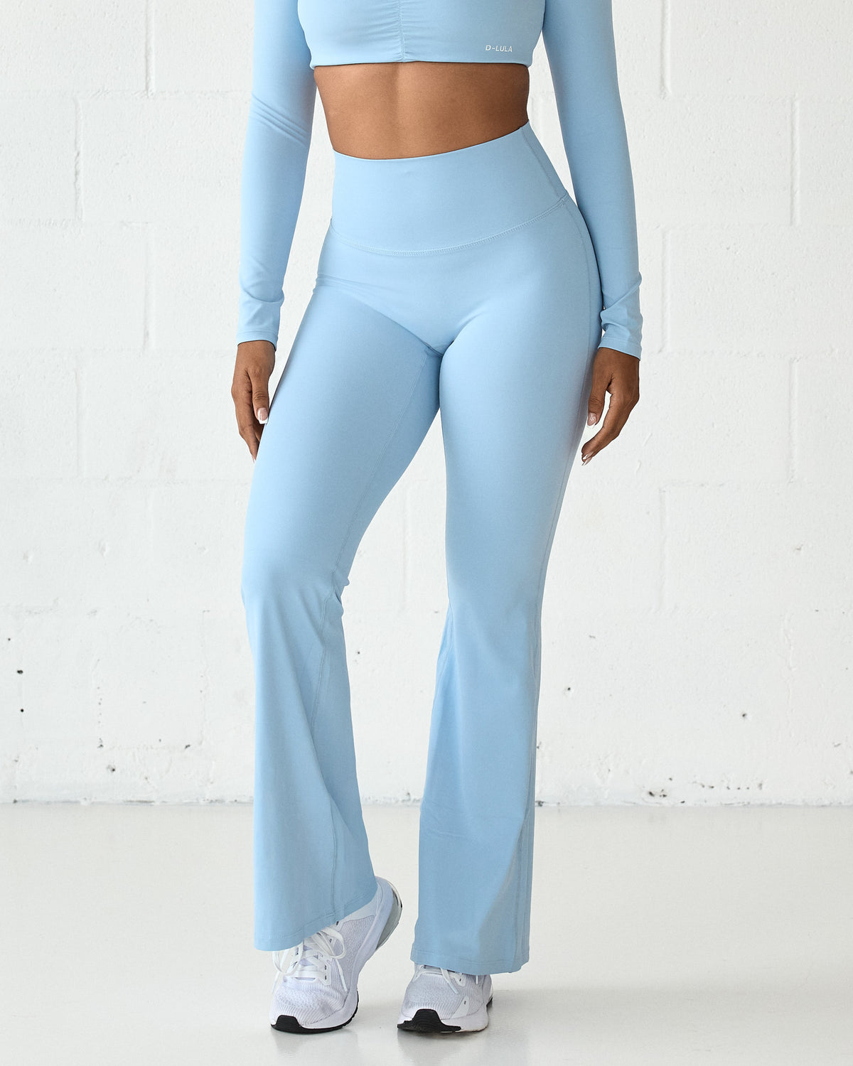 LUXE MOTION FLARE LEGGINGS BLUE LATTE