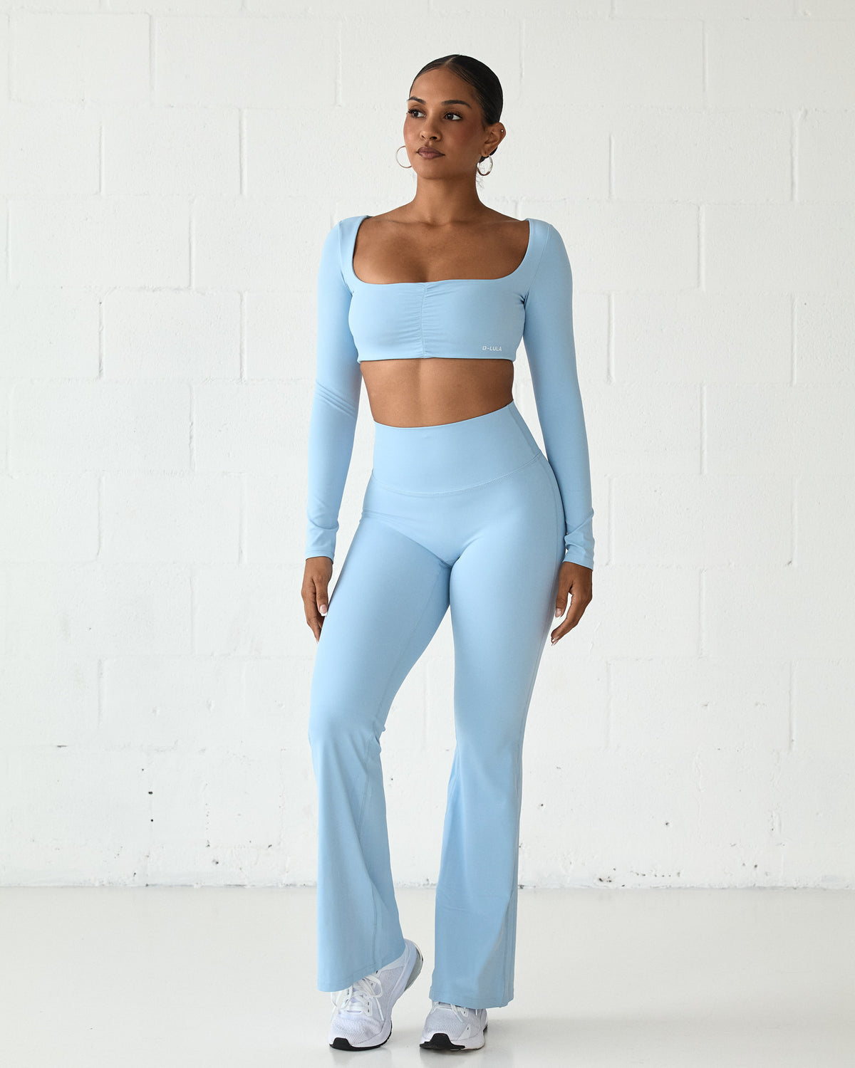 LUXE MOTION LS CROP TOP BLUE LATTE