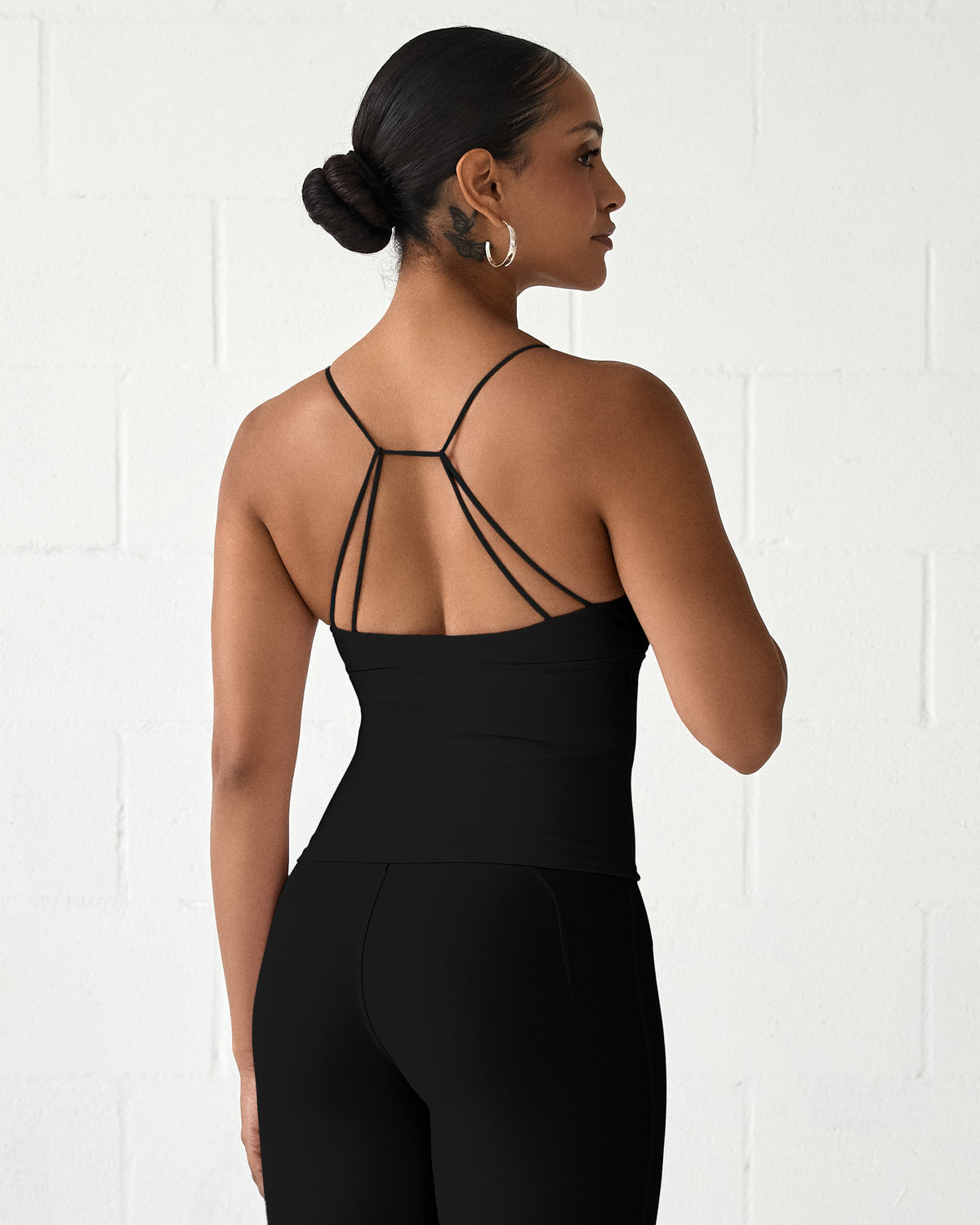 LUXE MOTION STRAPPY BACK TANK BLACK