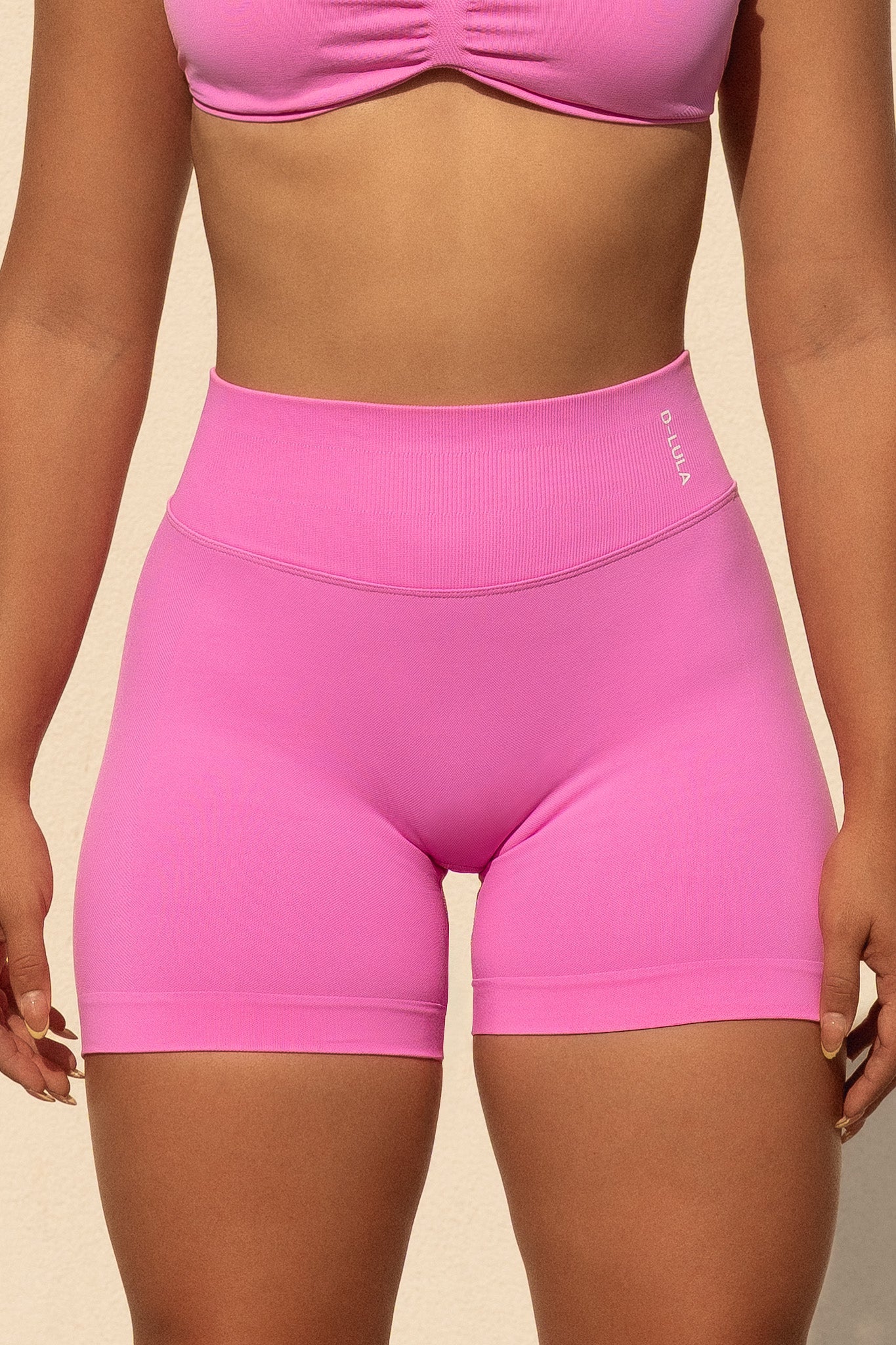 SHAPE SHORTS