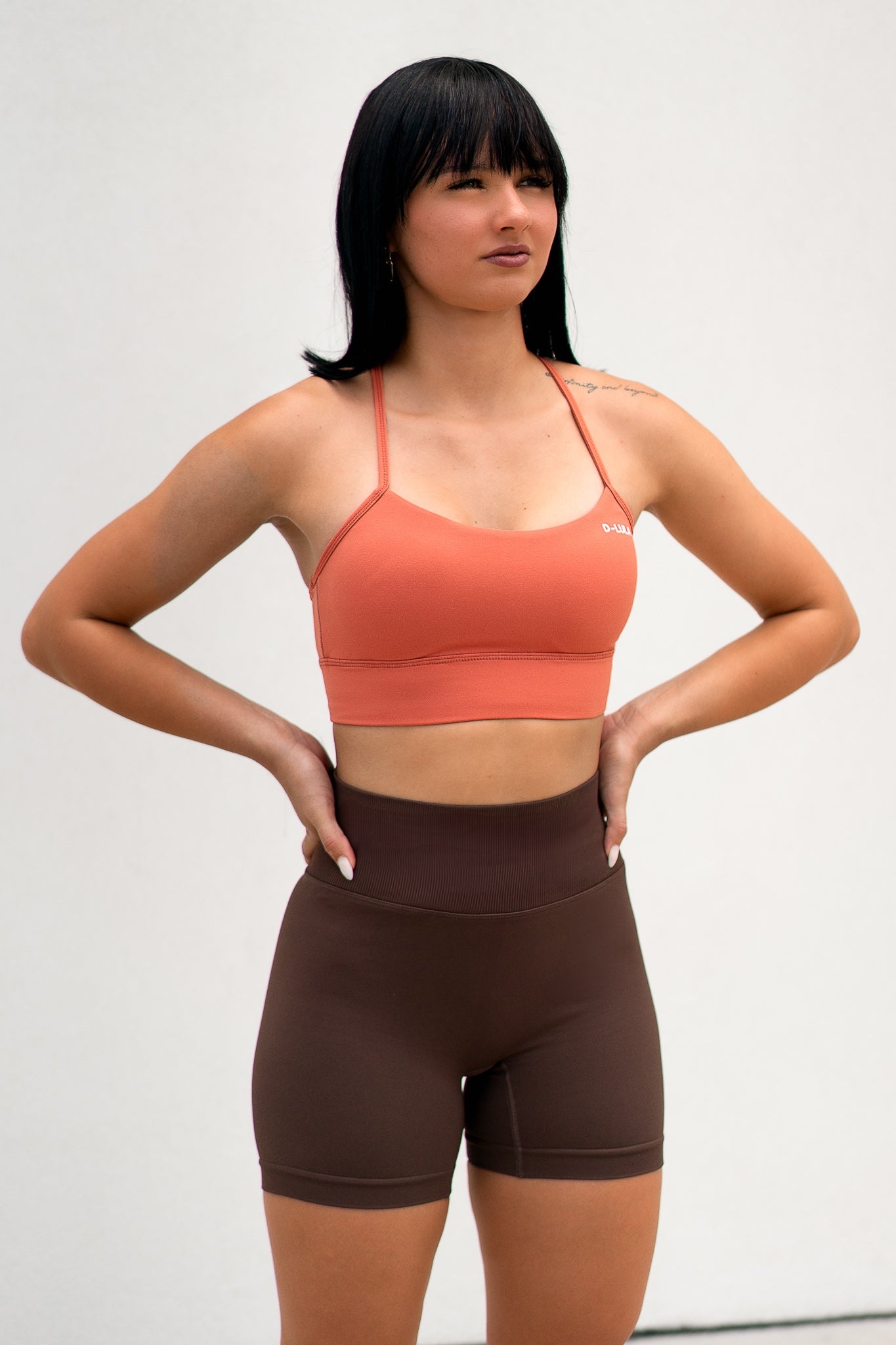 SUNBURST ORANGE SLEEK SPORTS BRA