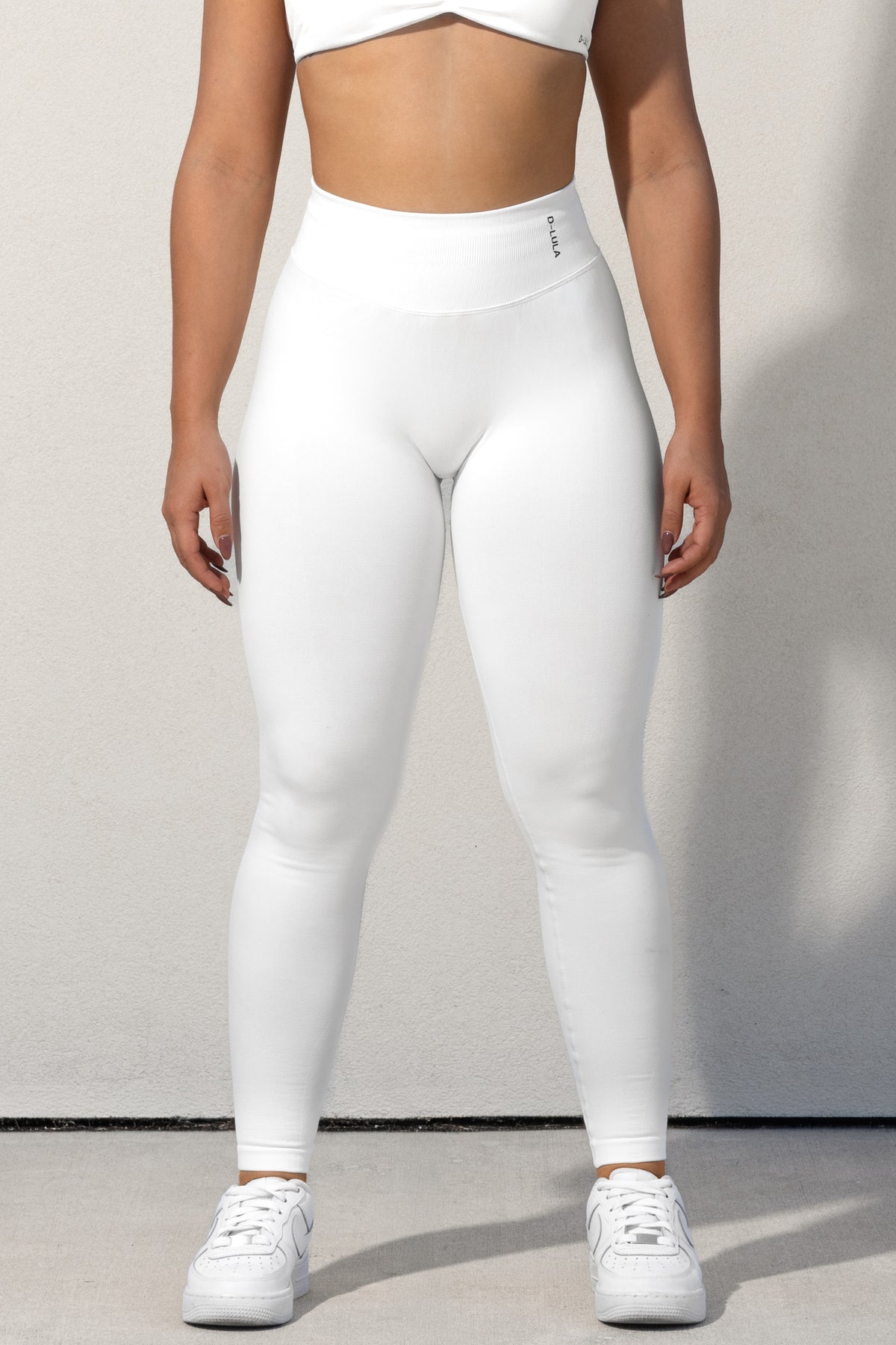 SHAPE LEGGINGS in white, image 2
